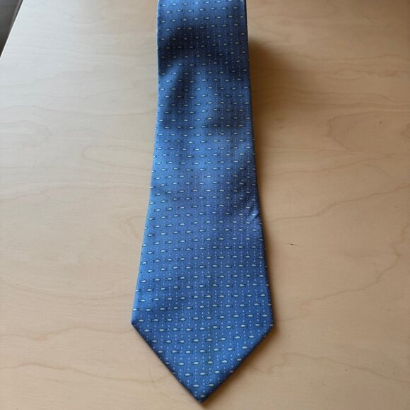 Salvatore Ferragamo Genuine Blue Fish Fishing Luxury Mens 100% Silk Tie Necktie - Picture 15 of 15